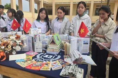 Ngày 20.04.2026 Ngày hội đọc sách và xếp sách nghệ thuật hs  trường THCS Nguyễn Khuyến